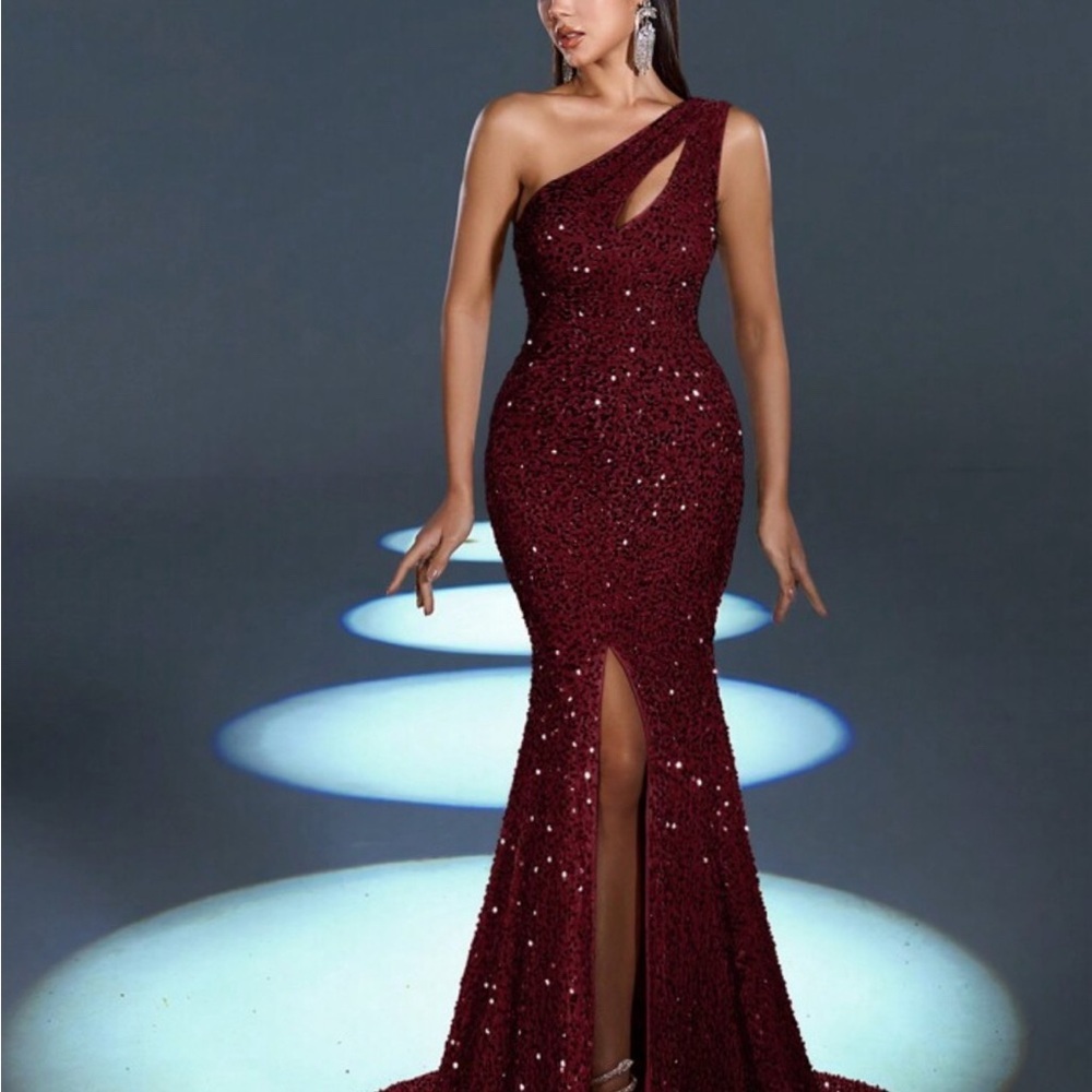 Glamorous One-Shoulder Burgundy Sequin Dress